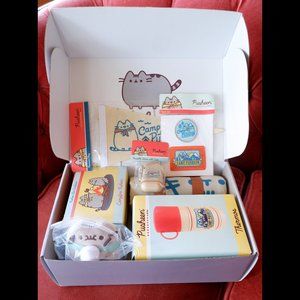 Camp Pusheen Exclusive Summer 2020 Limited Edition Box